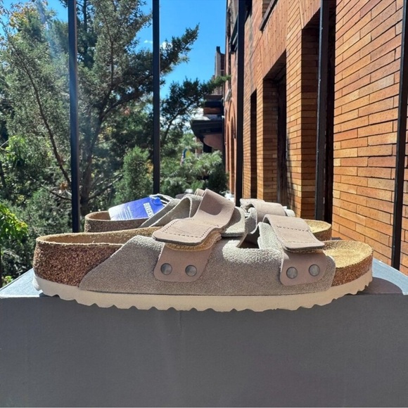 Birkenstock Uji Sandals Women’s 9-9.5 / EUR 40 Taupe Nubuck Suede Leather - Picture 6 of 13